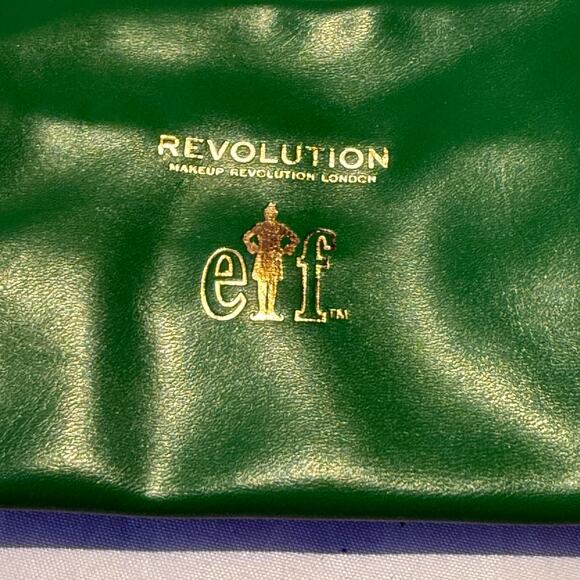 Revolution Makeup Elf Movie Christmas Cosmetic Bag NWT - Picture 2 of 4